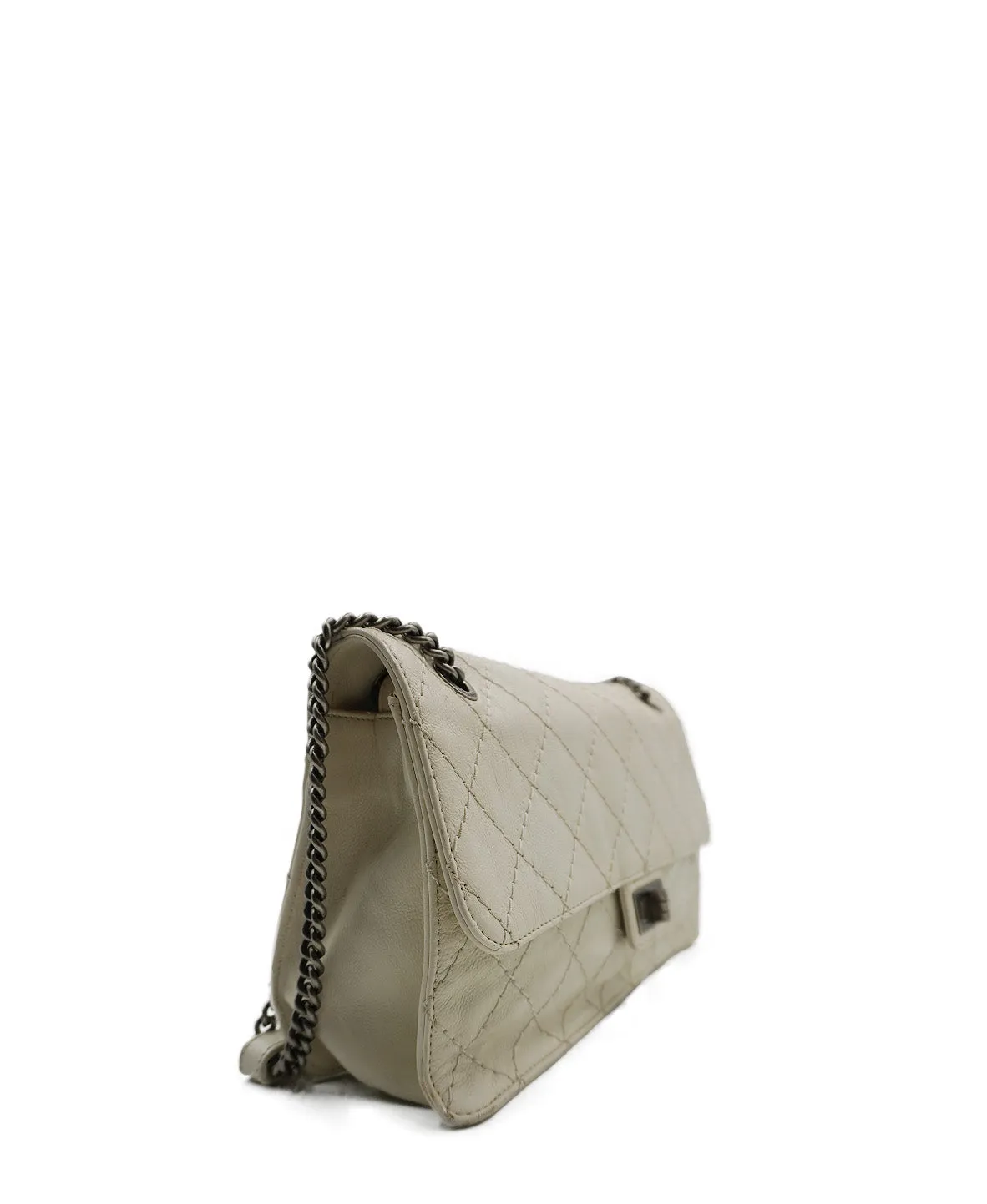 2.55 Classic Flap Shoulder Bag White