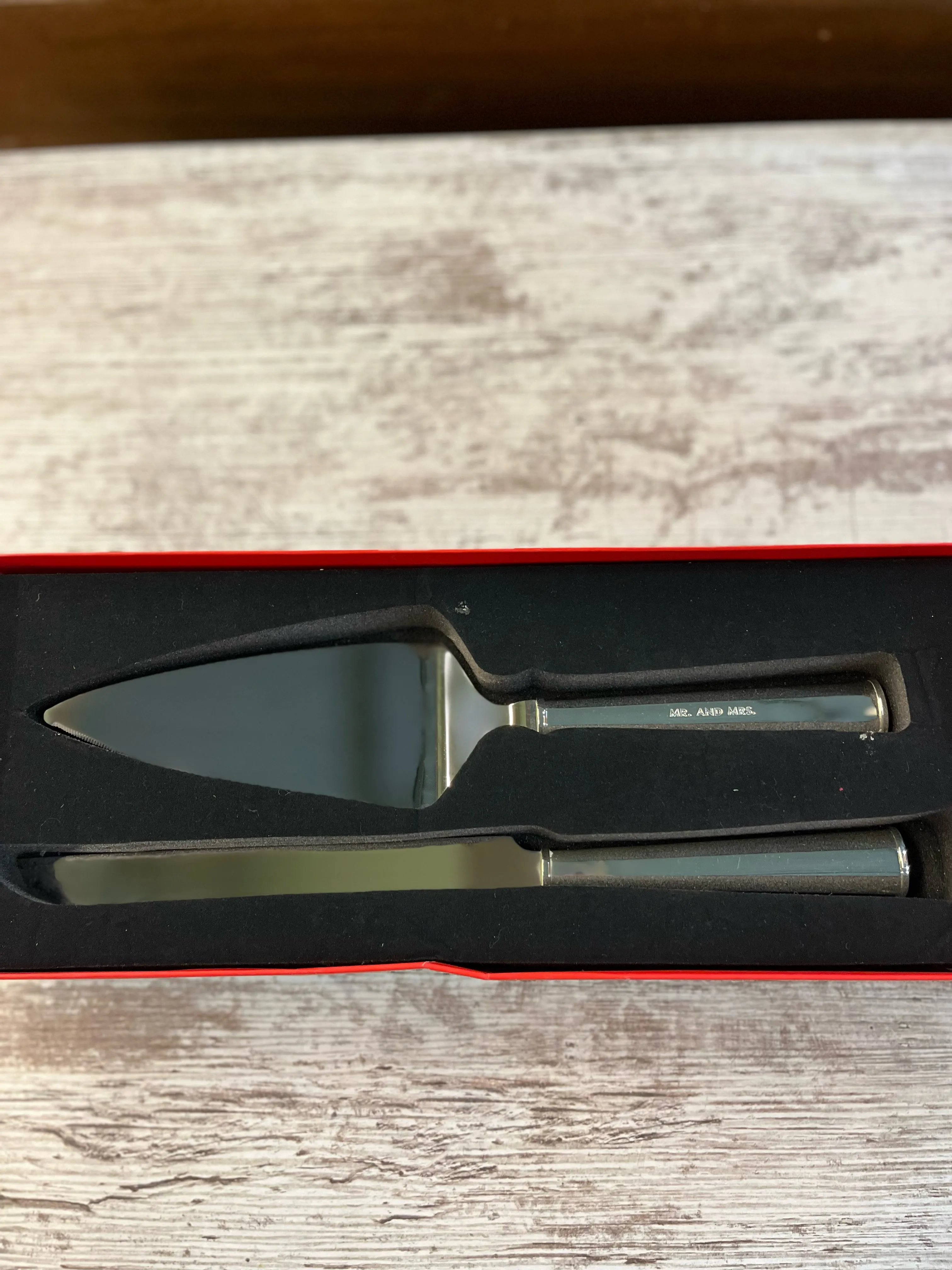 Kate Spade Knife Set