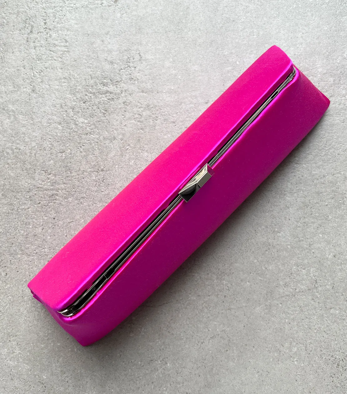 Long Night Clutch, Fushia