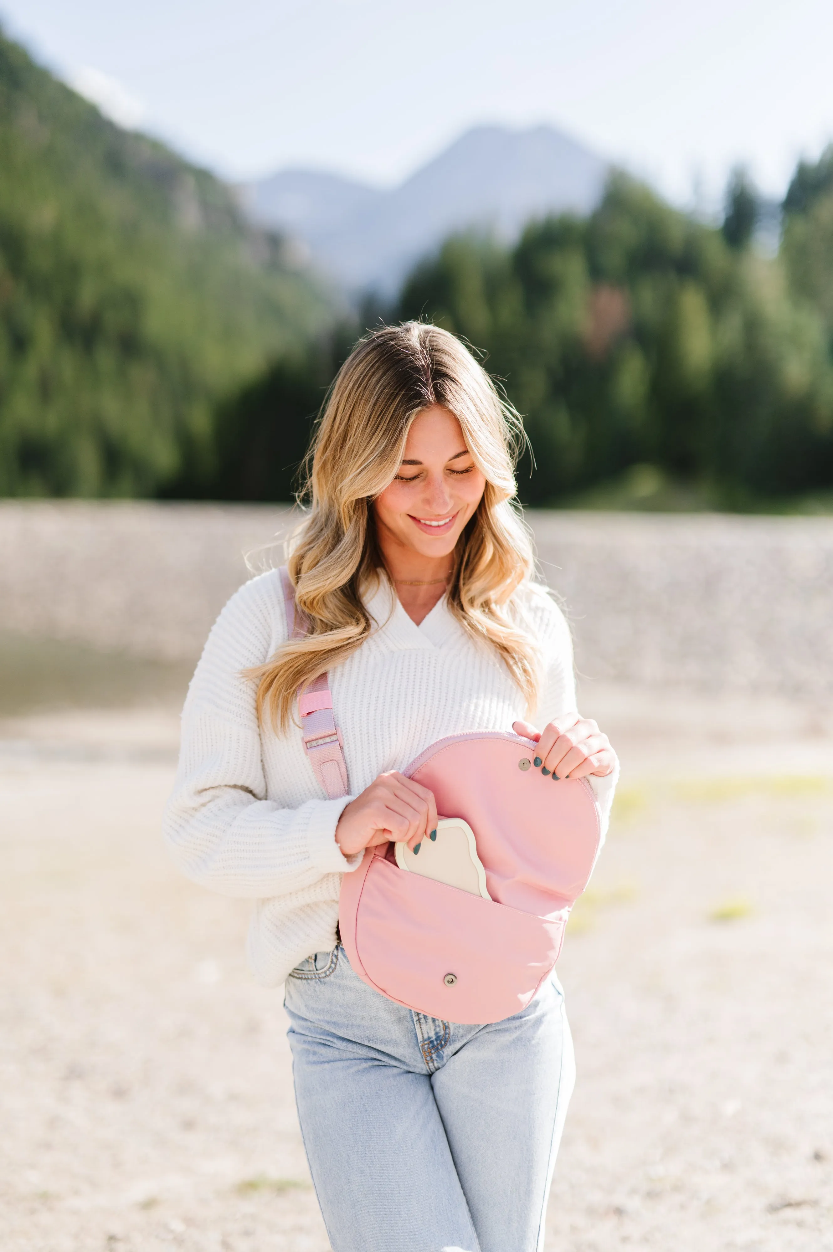 Moon Belt Bag - Blush