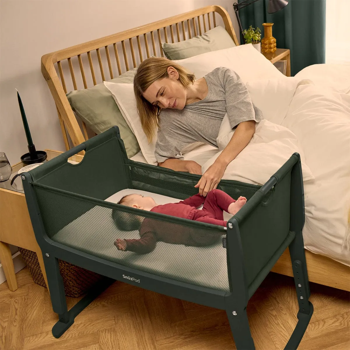 SnuzPod Studio Bedside Crib - Green