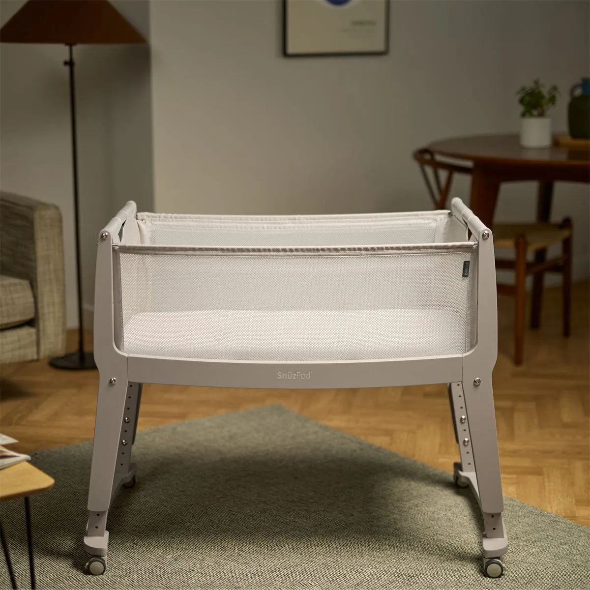 SnuzPod Studio Bedside Crib - New Grey