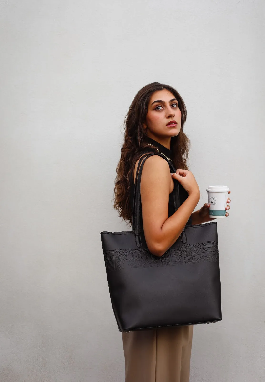 The Mayan Leather Tote Black